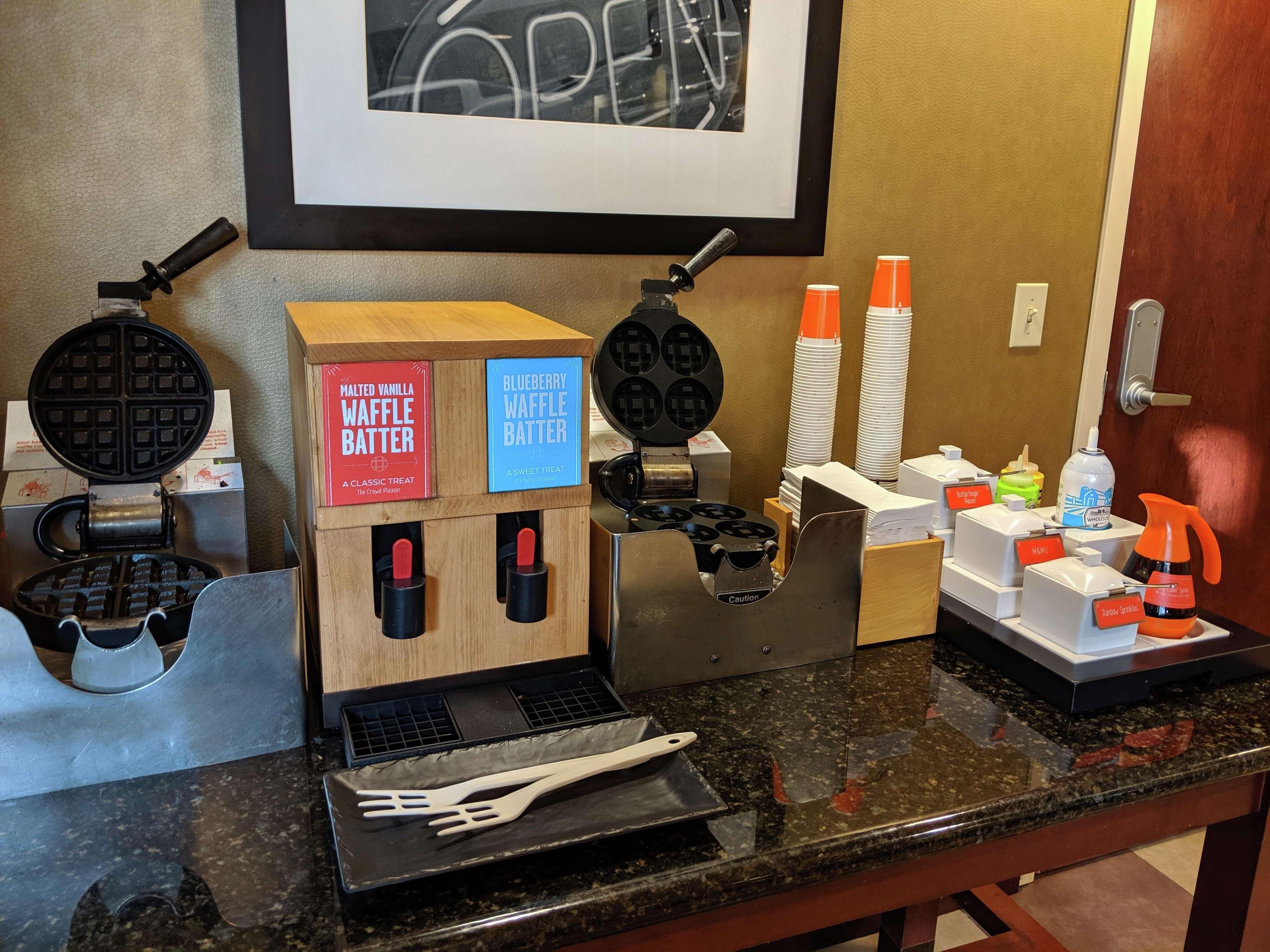 Hampton Inn & Suites Cincinnati-Union Centre West Chester Buitenkant foto