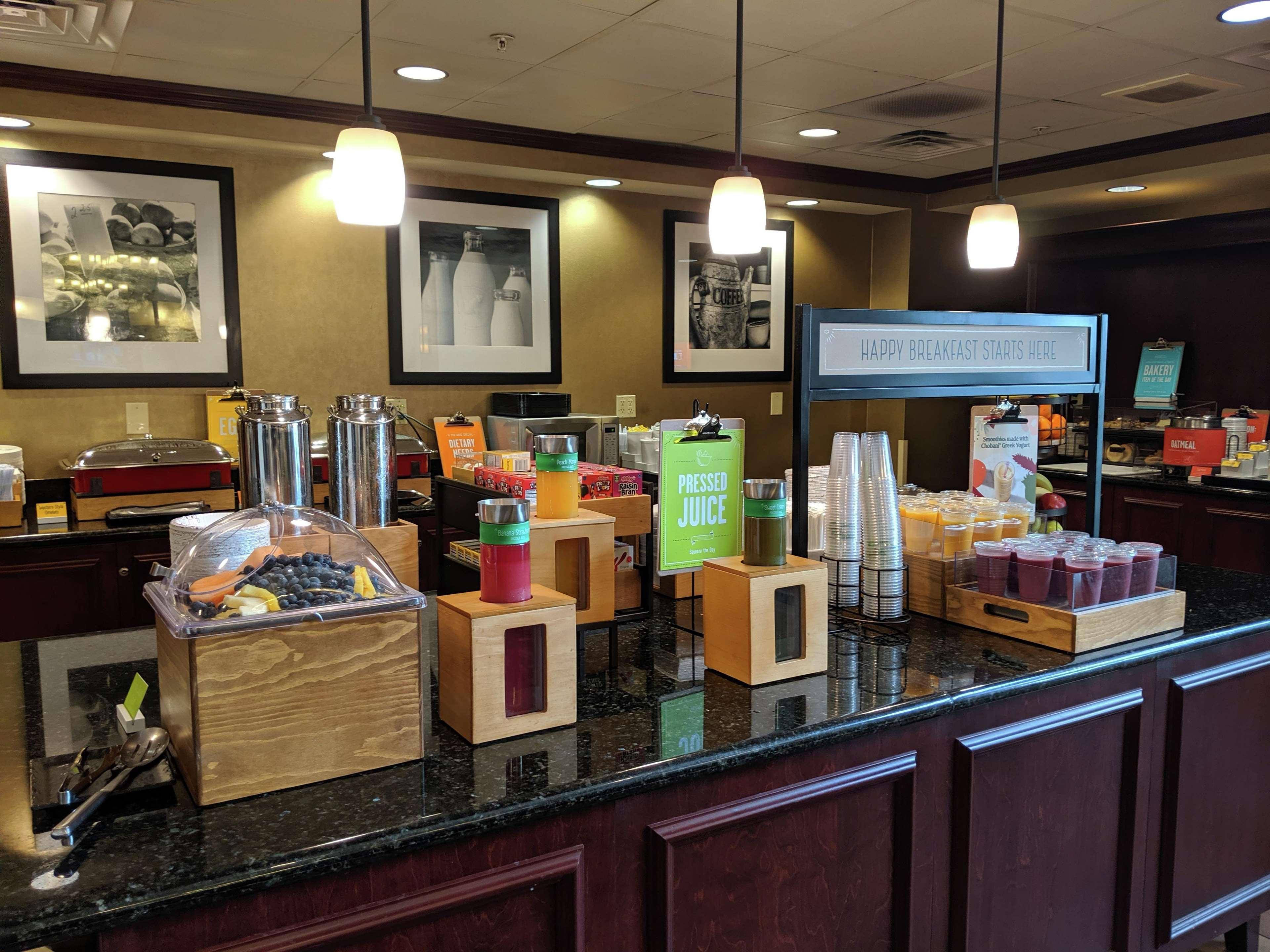 Hampton Inn & Suites Cincinnati-Union Centre West Chester Buitenkant foto