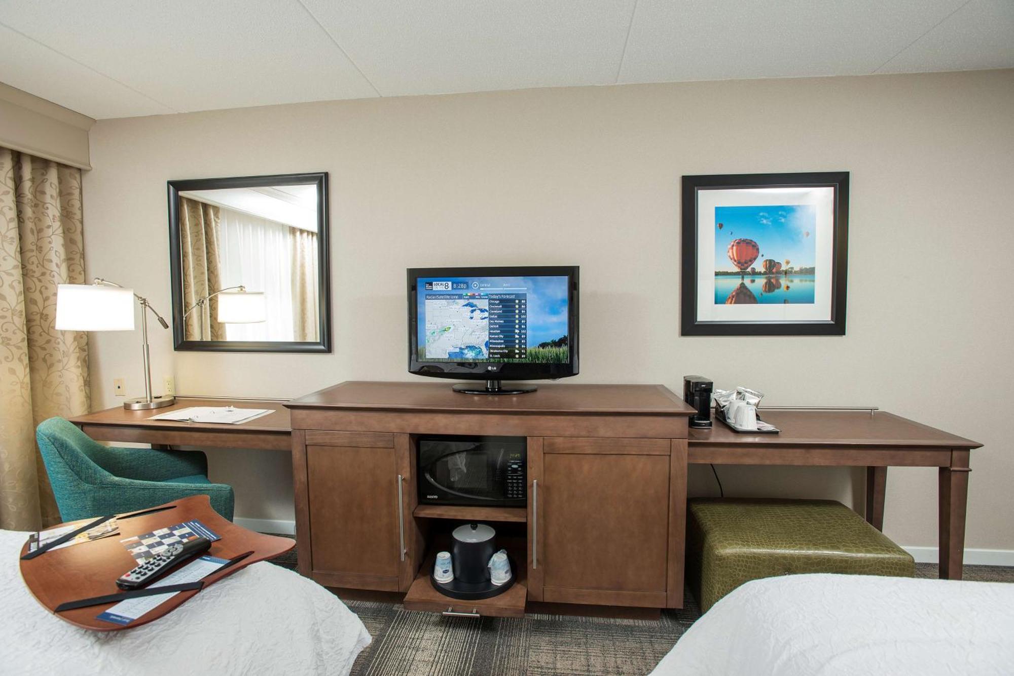 Hampton Inn & Suites Cincinnati-Union Centre West Chester Buitenkant foto