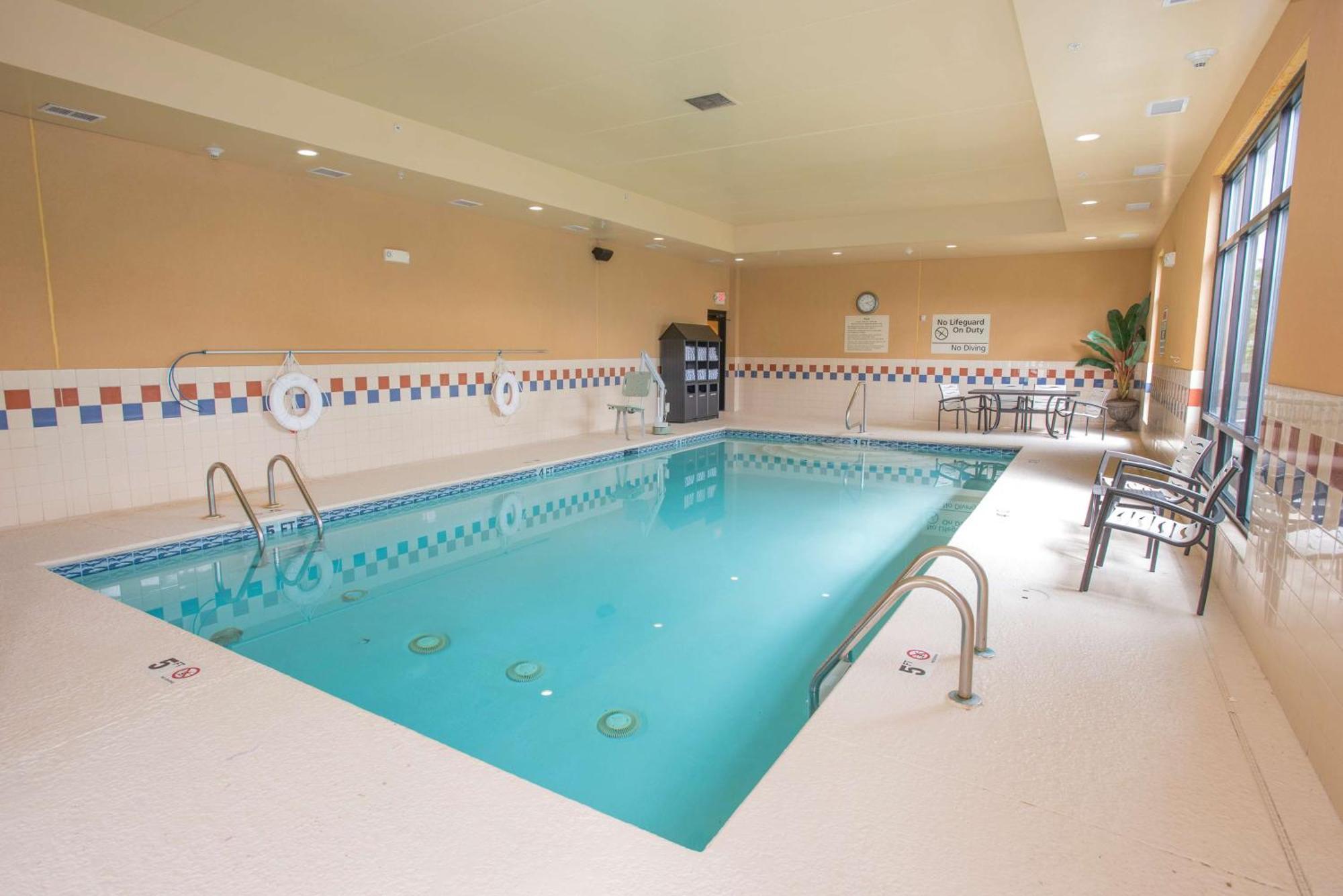 Hampton Inn & Suites Cincinnati-Union Centre West Chester Buitenkant foto