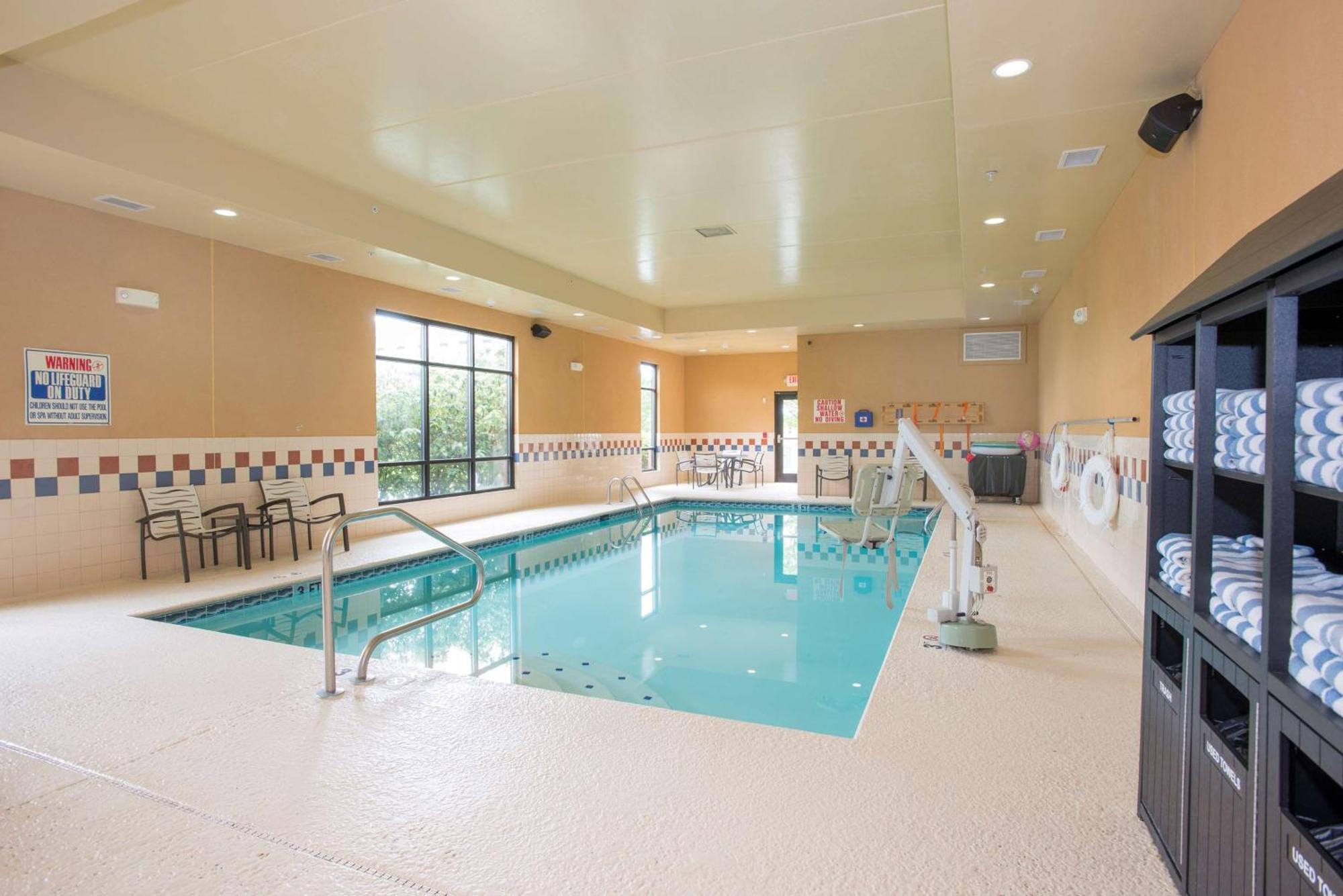 Hampton Inn & Suites Cincinnati-Union Centre West Chester Buitenkant foto